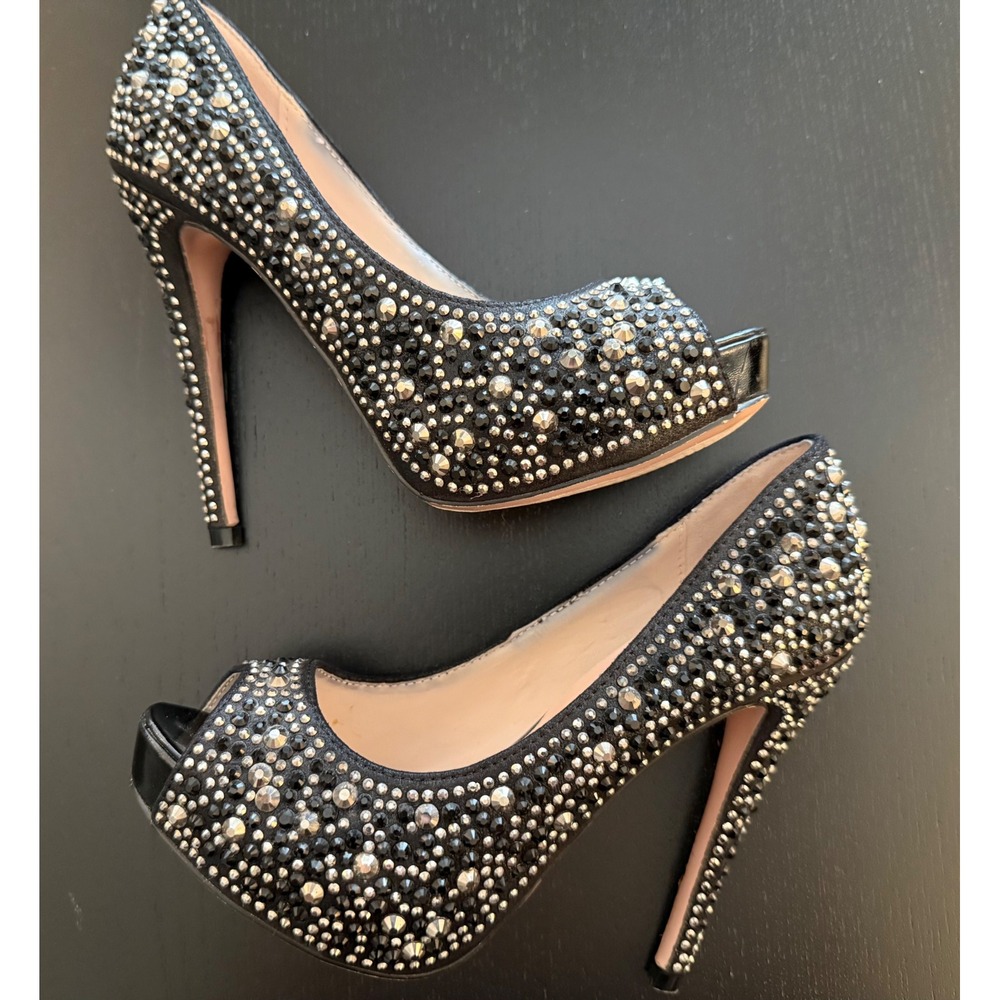 Steve Madden Peep-Toe Studded Heel Womens Size 6 Black/Silver Chlowe Stiletto‎